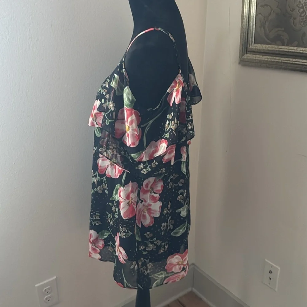 Cabi‎ #5220 Fairytale Floral Cold Shoulder Ruffle Sleeve Blouse Sz L blue